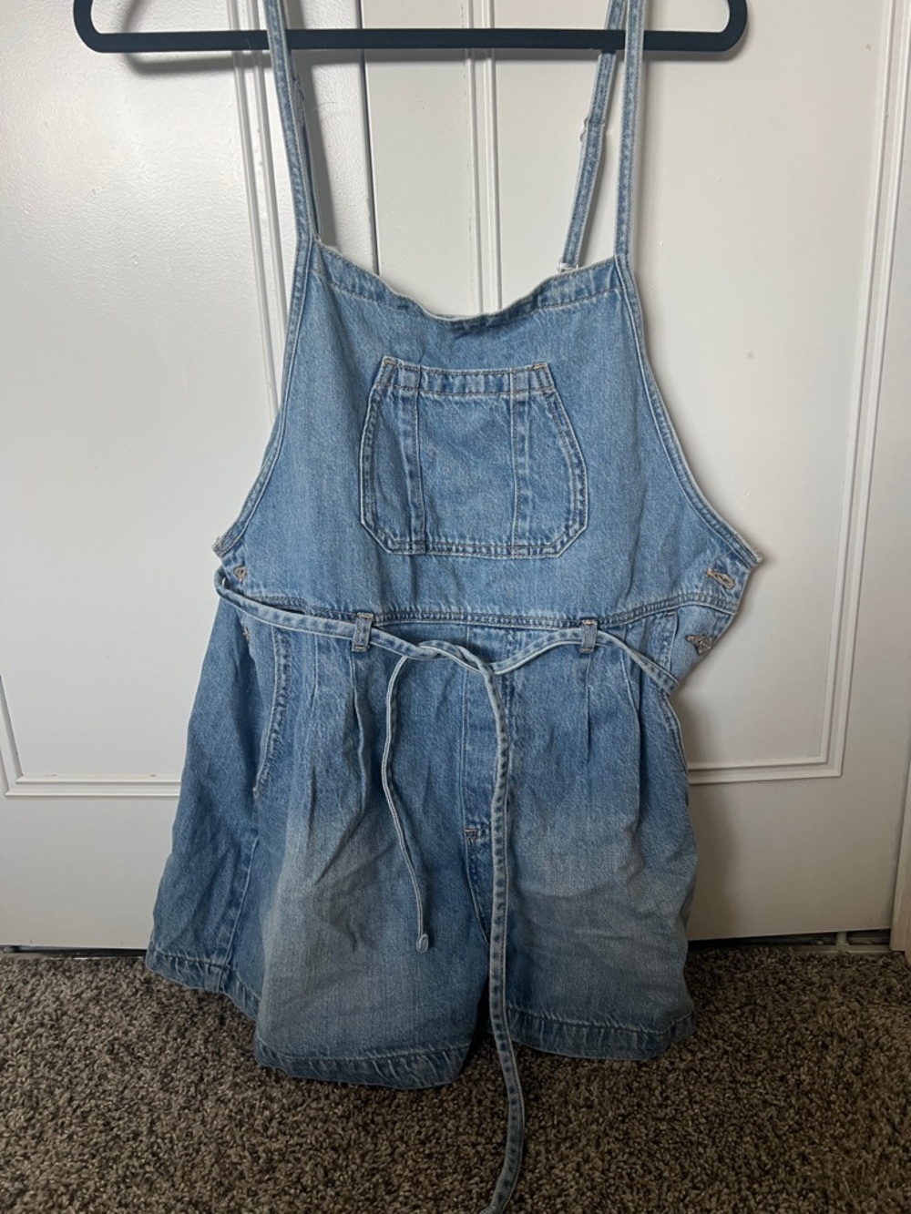 Trendy Overall Shorts w/ Tie